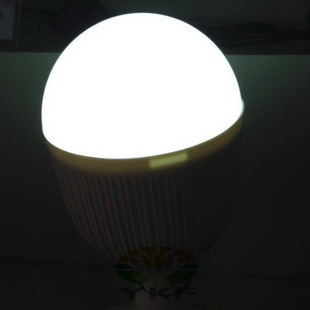 【18WLED球泡燈 E27螺口燈座 塑料照明球泡燈 特亮節能質保18個月】價格,廠家,圖片,LED球泡燈,深圳市忠翔電子-馬可波羅網